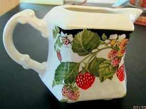 Beautiful Vintage "Strawberry" Creamer -Made in England by Crawford Giftware - Picture 1 of 8