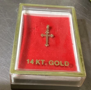 14K Gelbgold Mini Knospenkreuz Anhänger ohne Kette - Bild 1 von 9