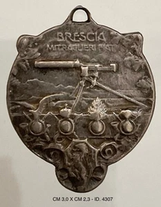 REGIO ESERCITO SCUOLA MITRAGLIERI FIAT BRESCIA MEDAGLIA ARGENTO Ia G.M. 1915.918 - Picture 1 of 6