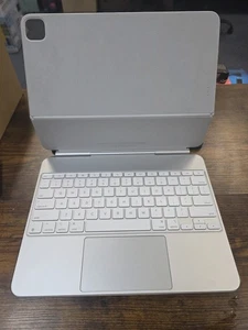 Apple Magic Keyboard for iPad 13" Keyboard Folio Case WHITE A2974 - Picture 1 of 3