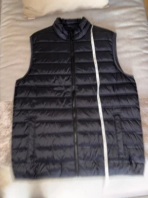 SwissTech Men’s Puffer Vest Size L (42-44) Navy Full Zip Sleeveless Jacket - Image 1 of 4