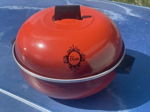 Vintage West Bend Aluminum Serving Oven Orange Good Condition Buns Warmer - Picture 1 of 9