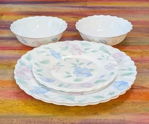 ⭐VTG ArCopal France Chloe Dish Plates Bowls Floral Flowers Set Of 6 Pink Scallop - Picture 1 of 20
