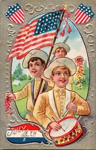Cartolina 4 luglio bambini patriottici bandiera americana divisa sul retro non pubblicata - Foto 1 di 2