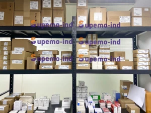 New Siemens S7-1200 Digital I/O SM 1223 6ES7223-1PH32-0XB0 6ES7 223-1PH32-0XB0 - Foto 1 di 1