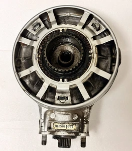 HONDA GL650 SILVERWING INTERSTATE FINAL DRIVE GEAR DIFFERENTIAL HUB - Picture 1 of 7