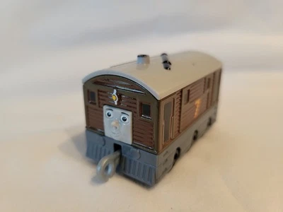 Vagão de trem Thomas & Friends Take Along Toby (2020) fundido  - Imagem 1 de 4