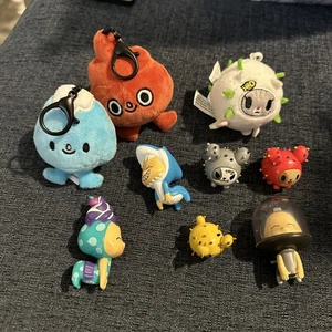 Tokidoki/Toca Life - Lotto - 8 oggetti da collezione - Foto 1 di 7