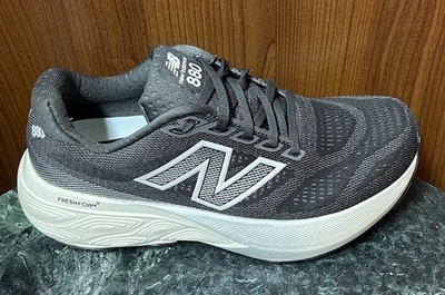 New Balance Women's 880 V15 Running Shoes Size 8D Wide Width - Image 1 of 4
