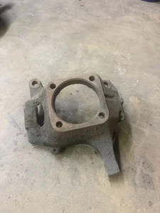 00-02 Dodge Ram 2500 3500 Dana 60 4x4 passenger right front steering knuckle - Picture 1 of 4