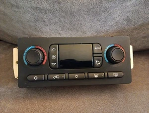 2003-06 GMC Sierra /Chevy Yukon Silverado A/C Heater Climate Control - Picture 1 of 7