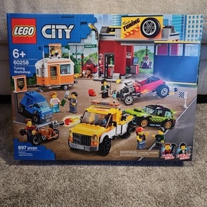 LEGO CITY: Tuning Workshop (60258) - Bild 1 von 2