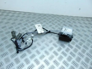 Lexus Is250c Series Gse20 Usb Multimedia Control Ecu & Ipod Adapter 2005-2013S - Picture 1 of 8