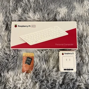 Raspberry Pi 400 Personal Computer 4GB RAM - US QWERTY [Brand New W/ Power - Picture 1 of 5