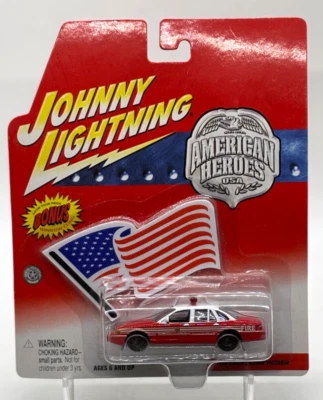Johnny Lightning American Heroes Fire Chief Crown Victoria 1:64 Scale - Image 1 of 3
