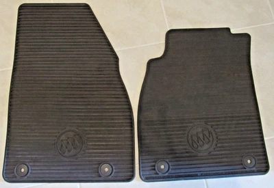 别克富豪轿车 4 门 2016 前橡胶脚垫 — 第 1/4 张图片