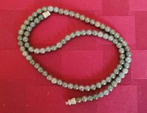 Vintage Beaded Green Jade Necklace w/ Gold Clasp - Picture 1 of 8