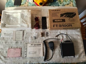 Yaesu FT8100R 2/70 VHF/UHF FM Transceiver w pudełku. - Zdjęcie 1 z 20