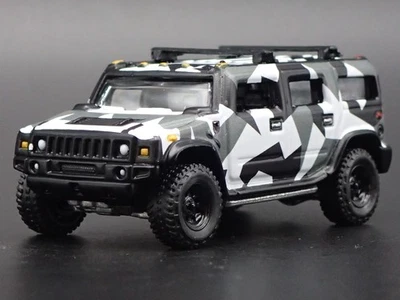 Modello Auto Diecast Camo Collezionabile In Scala 1:64 HUMMER H2 SUV 2003-2009 - Immagine 1 di 4