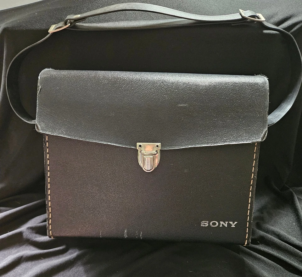 Estuche de transporte vintage para cámara con batería Sony Foto 1 de 4