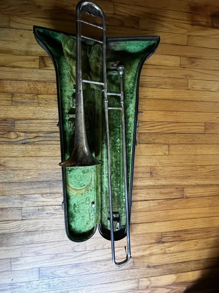 Trombón  Foto 1 de 4