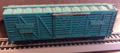 Mantua HO : Santa-Fe AT&SF 80680. BLUE 40' STOCK CAR VINTAGE  die cast base - Image 1 of 4