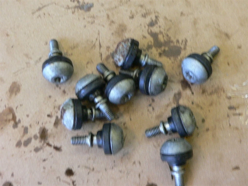 05-09 Juego de 10 pernos y ojales de cubierta lateral del motor de la manivela BMW K1200LT Foto 1 de 1