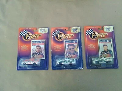 Lote de 3 Círculo de Ganadores Darrel Waltrip 25 Aniversario #17 Nascar 1/64 Foto 1 de 4