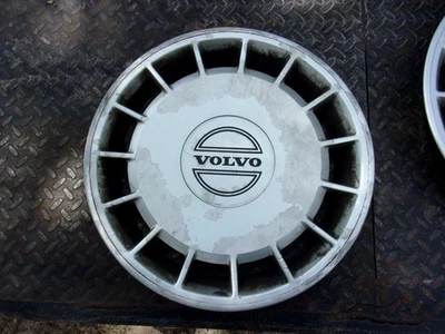 1989 1991 1992 年 1993 年沃尔沃 240 245 14 英寸轮毂盖车轮盖原始设备制造商 #5 — 第 1/4 张图片