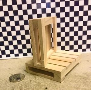 FIVE  PALLETS WOOD TONE 1:18 SCALE - Picture 1 of 2