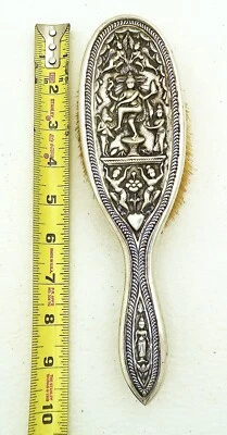 India Colonial Estilo Swami Plata Sólida India Era Raj Cepillo de Mano Perseguido Shiva Foto 1 de 4