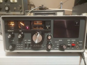 Yaesu FRG-7 Szynka krótkofalowa Radio Komunikacja Odbiornik krótkofalowy - Zdjęcie 1 z 4