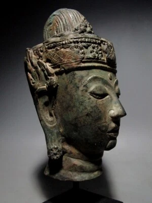 Antigua estatua de bronce cabeza de Buda con corona figura siglo XVI/XVII Foto 1 de 4