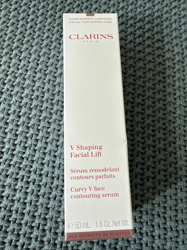 Suero contorno facial Clarins V Shaping Facial Lift Curvy V 1,6 oz 50 ml #0990 Foto 1 de 1
