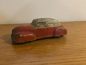 Coche de juguete antiguo sedán de goma solar vintage MA-38 - Imagen 1 de 7