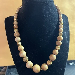 Vintage Wooden And Gold Tone Bead Necklace- E36 - Picture 1 of 6