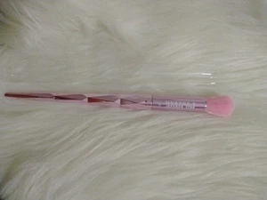MORPHE X JEFFREE STAR Collection JS3 Iconic Contour Brush - Picture 1 of 3