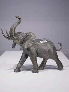 +# A005372 Goebel Archiv Muster Serengeti Elefant Elephant Elefante 36-306 - Picture 1 of 1