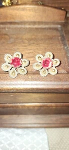 Vintage Red Flowerstyle Cufflinks - Picture 1 of 7
