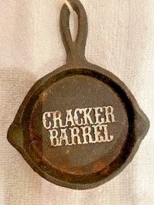 Cast Iron Souvenir Toy / Spoon Rest / Ashtray Cracker Barrel - Picture 1 of 3