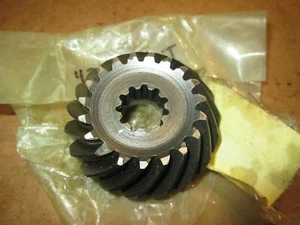 MerCruiser OEM 120-165 HP Pre Alpha One "R" Pinion Gear - Picture 1 of 2