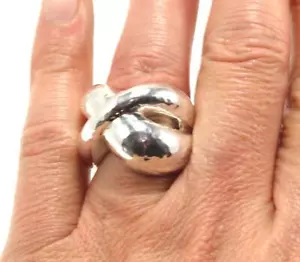 ANILLO CRUZADO IPPOLITA GLAMAZON PLATA ESTERLINA 925 TEXTURA MARTILLADA US-7.5 - Imagen 1 de 5
