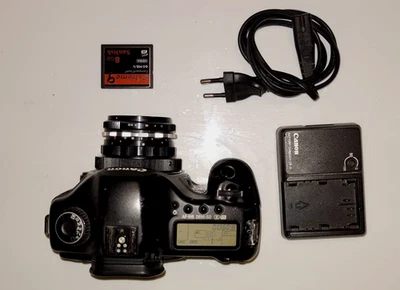 Cámara digital Canon EOS 5D 12,8 MP SLR - negra Foto 1 de 4