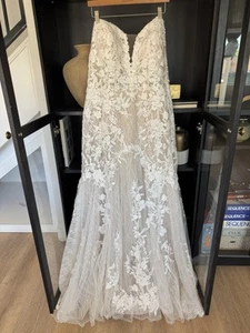 Neu mit Etikett Essense of Australia Freya Fit & Flare Brautkleid Größe 26 * Maße fragen - Bild 1 von 20