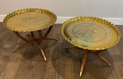 Винтажные персидские кованные вручную марокканские латунные журнальные столики и складные ножки - Изображение 1 из 4