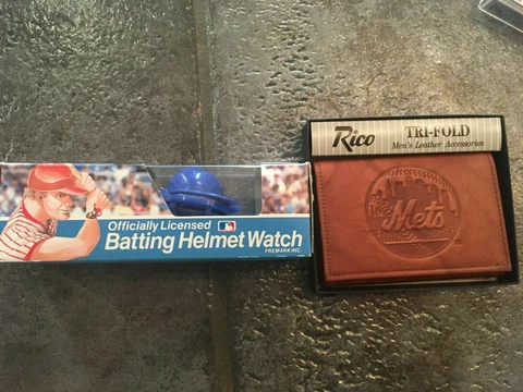 New York Mets Baseball Batting Helmet Watch Leather Wallet Lot Wristwatch MLB Cover