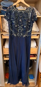 XSCAPE Chiffon Beaded Mesh Crew Neck Short Sleeve A-Line Gown Size 14 Navy Blue - Picture 1 of 5