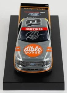 HAILIE DEEGAN signiert 2023 #13 Dible Dough 1:24 Raw Diecast Auto LKW (Deegan) - Bild 1 von 9