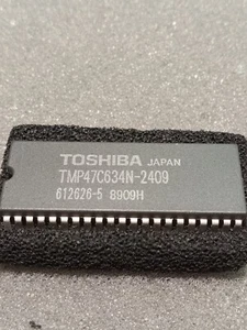 TMP47C634N-2409 4-Bit-CMOS Microcontroller by Toshiba - Picture 1 of 1