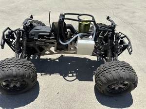 HPI SAVAGE XL 1/8 Nitro Monster Truck - Picture 1 of 7